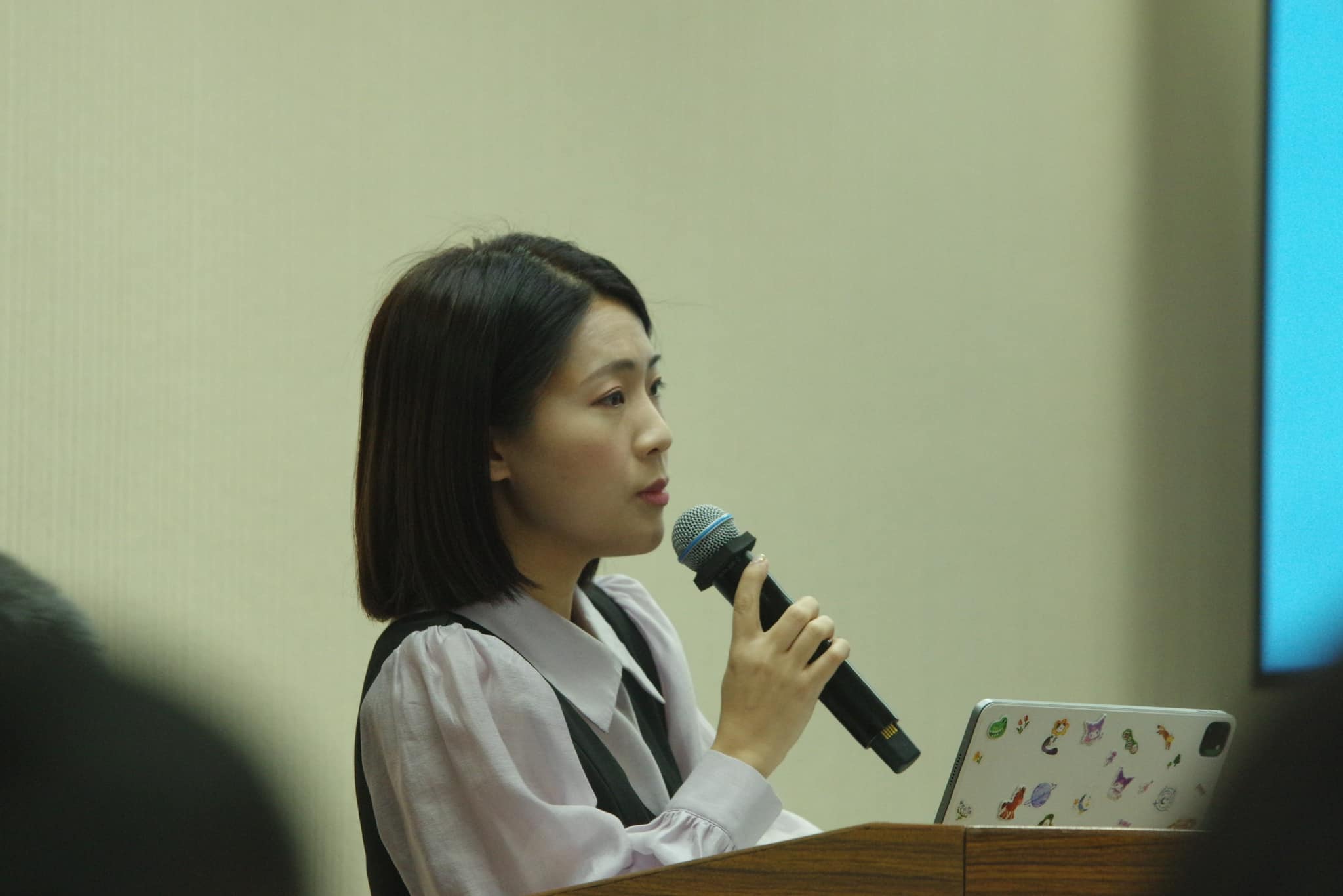 針對《鏡週刊》及其大姑父杜秉澄指自己內線交易及收受回饋，國民黨籍立委徐巧芯今天（11日）提告了。圖／取自徐巧芯臉書