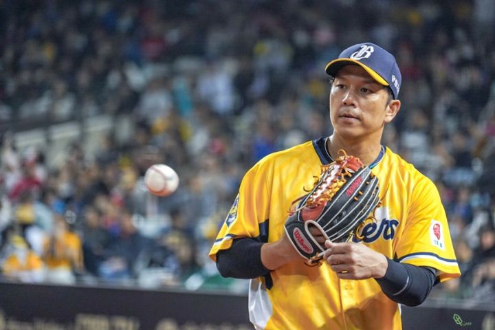 中信兄弟球星周思齊評大陸棒球發展　慘遭網路暴力