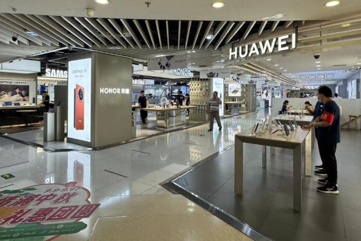 大陸手機3月起集體漲價　新品價格最高估飆25%