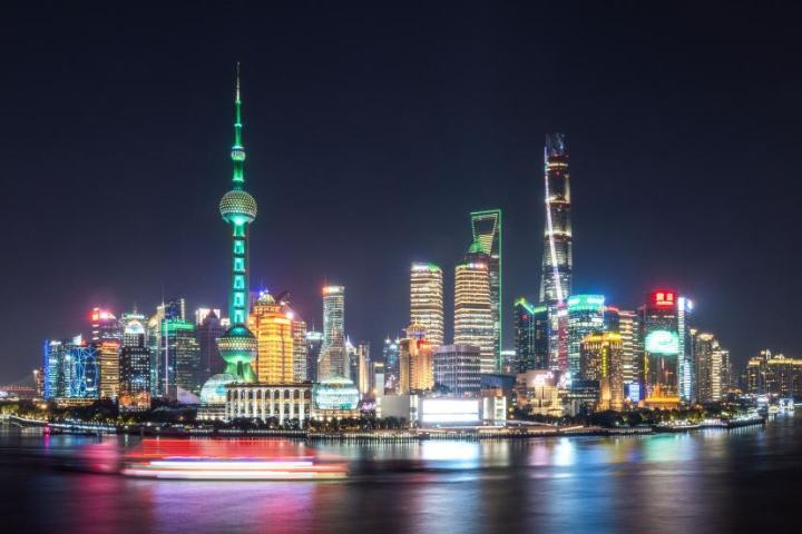 上海拚穩中求進！今年經濟成長目標5％　龔正點名續推AI、新能源車產業