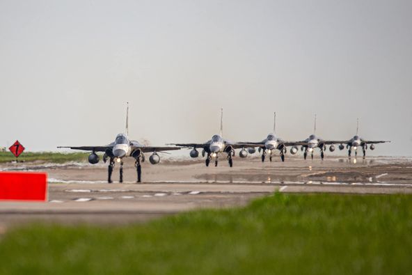 針對大陸軍演，我國防部表示遺憾，並將檢派海、空及地面兵力應對，嚴陣以待。圖/國防部發言人臉書