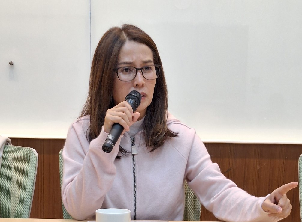 原民立委高金素梅批民進黨總召柯建銘不支持原住民保留地禁伐補償條例。圖/取自高金素梅臉書