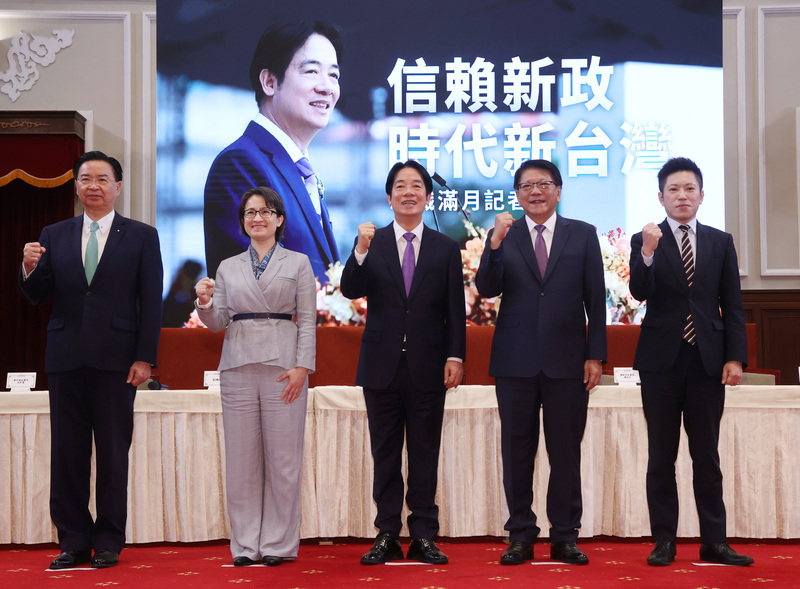 賴清德總統上任即將滿月，19日面對國內媒體召開記者會，記者會上總統賴清德宣布將成立三個委員會。圖/中央社