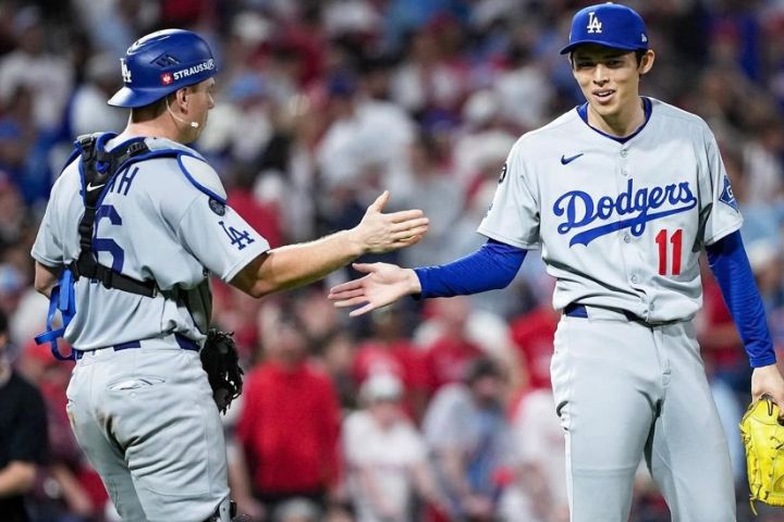 MLB季後賽道奇2連勝聽牌！佐佐木朗希9局下順利救火 險勝費城人