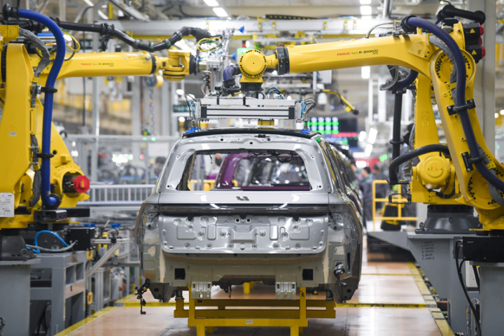 陸10月數據全面探底！工業、消費、投資跌到一年新低　房價70城全線下滑