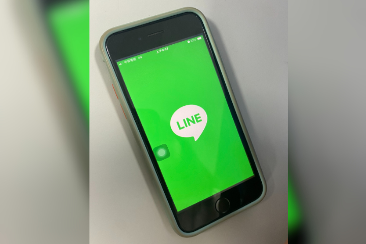 Line推出「討論串」新功能，可以在群組中建立新的對話空間。圖/讀者提供