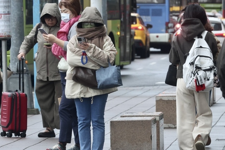 周五前西半部溫暖日夜溫差大　周末再迎冷氣團低溫探9度
