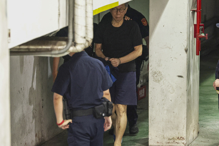 柯文哲律師反對直接讀「小沈1500」硬碟 法官爆氣7分鐘：為何不具狀？