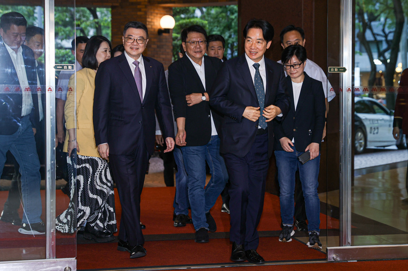 民進黨立委王世堅接受媒體訪問時，對賴清德及新一屆的行政院團隊提出建議。圖/中央社