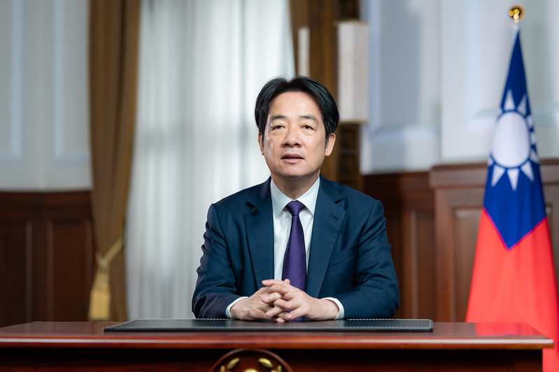 針對美國課32%重稅恐對台灣金融市場及經濟出現重大影響，賴總統7日發表8分鐘談話，提出因應策略。圖／取自總統府
