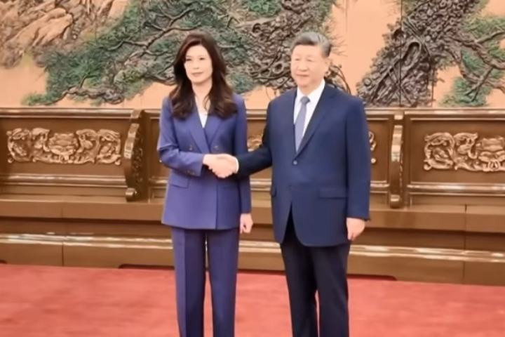 【鄭麗文訪陸】鄭習會於東大廳舉行　鄭麗文尋求止戰方案　習近平強調兩岸和平必須反獨