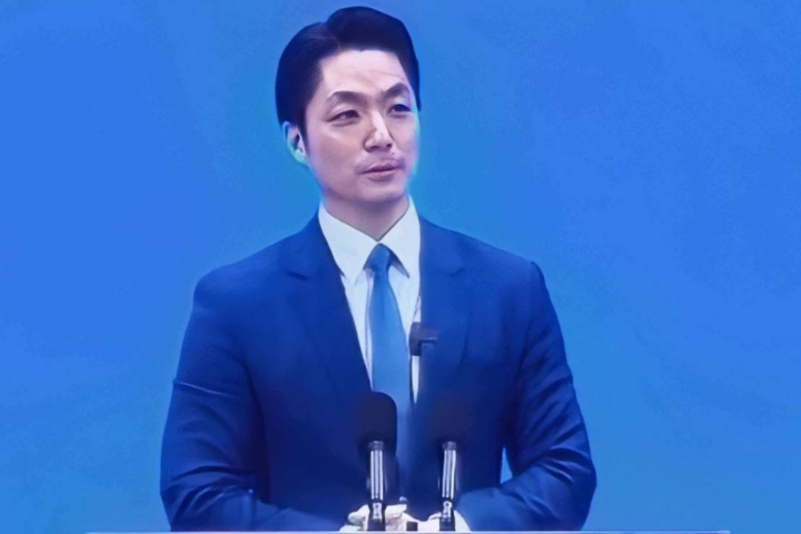 雙城論壇演說！蔣萬安未再提九二及反台獨　盼台海不再呼嘯　龔正邀台人赴陸感受「兩岸一家親」