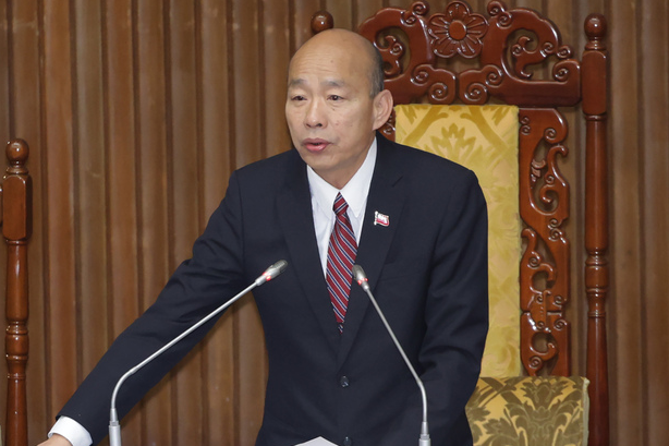 立法院長韓國瑜9日晚間表示，任何修法都不該侵害損及國會助理的工作權益。圖/中央社