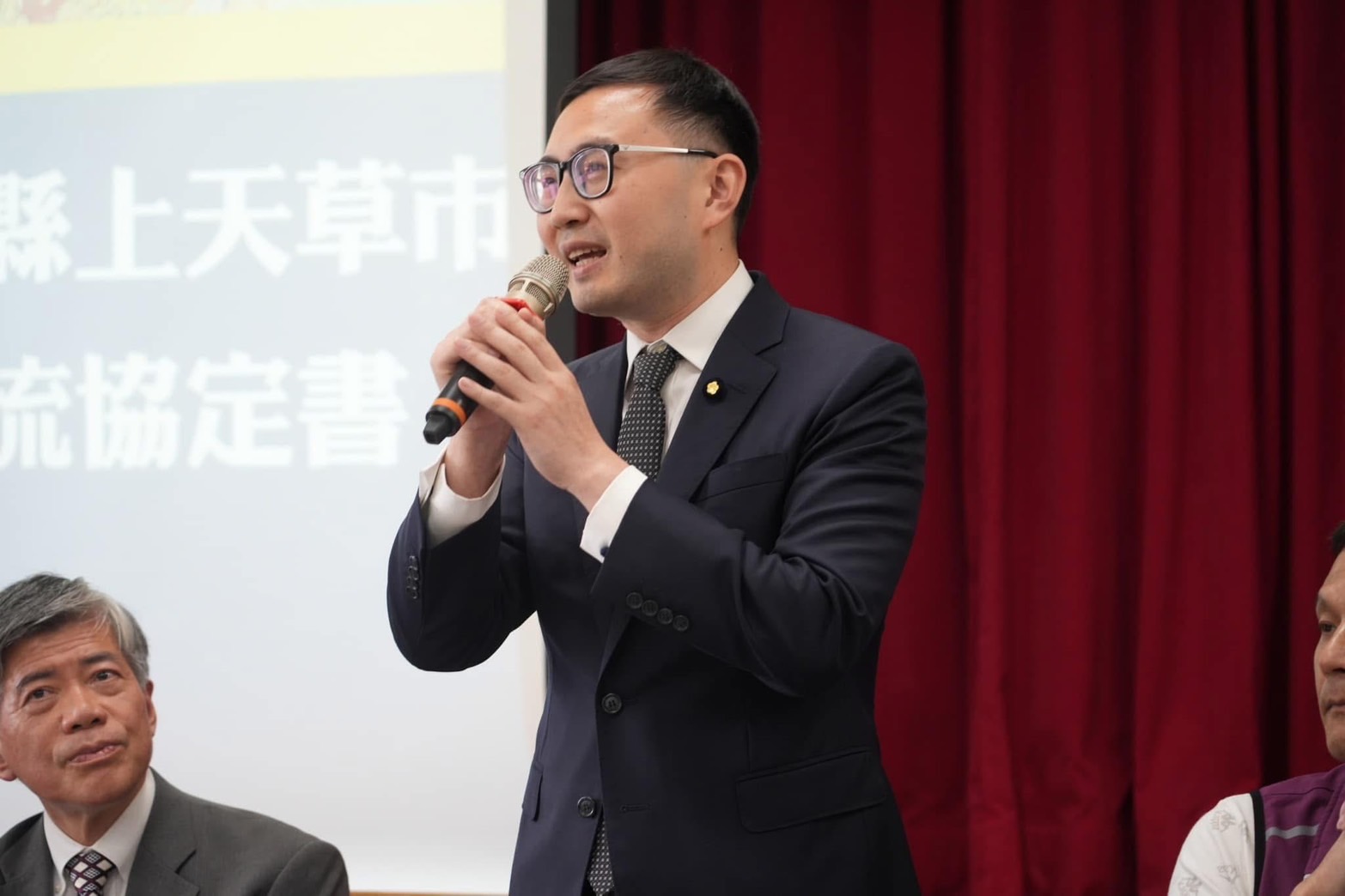 國民黨立委廖先翔提案刪除外交部四億預算，此案在藍白聯手下通過。圖/取自廖先翔臉書
