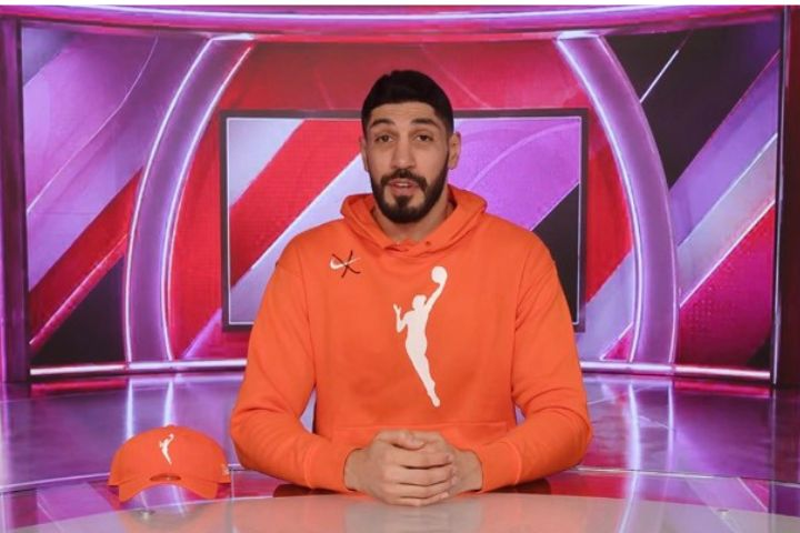 前NBA中鋒坎特宣布挑戰WNBA選秀　性別資格引爆爭議