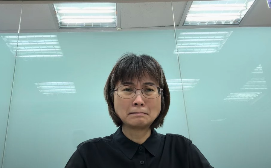 勞動部日前發生輕生憾事，北分署長謝宜容今天（22日）在YouTube發出影片道歉。翻攝自eiuwfh YouTube