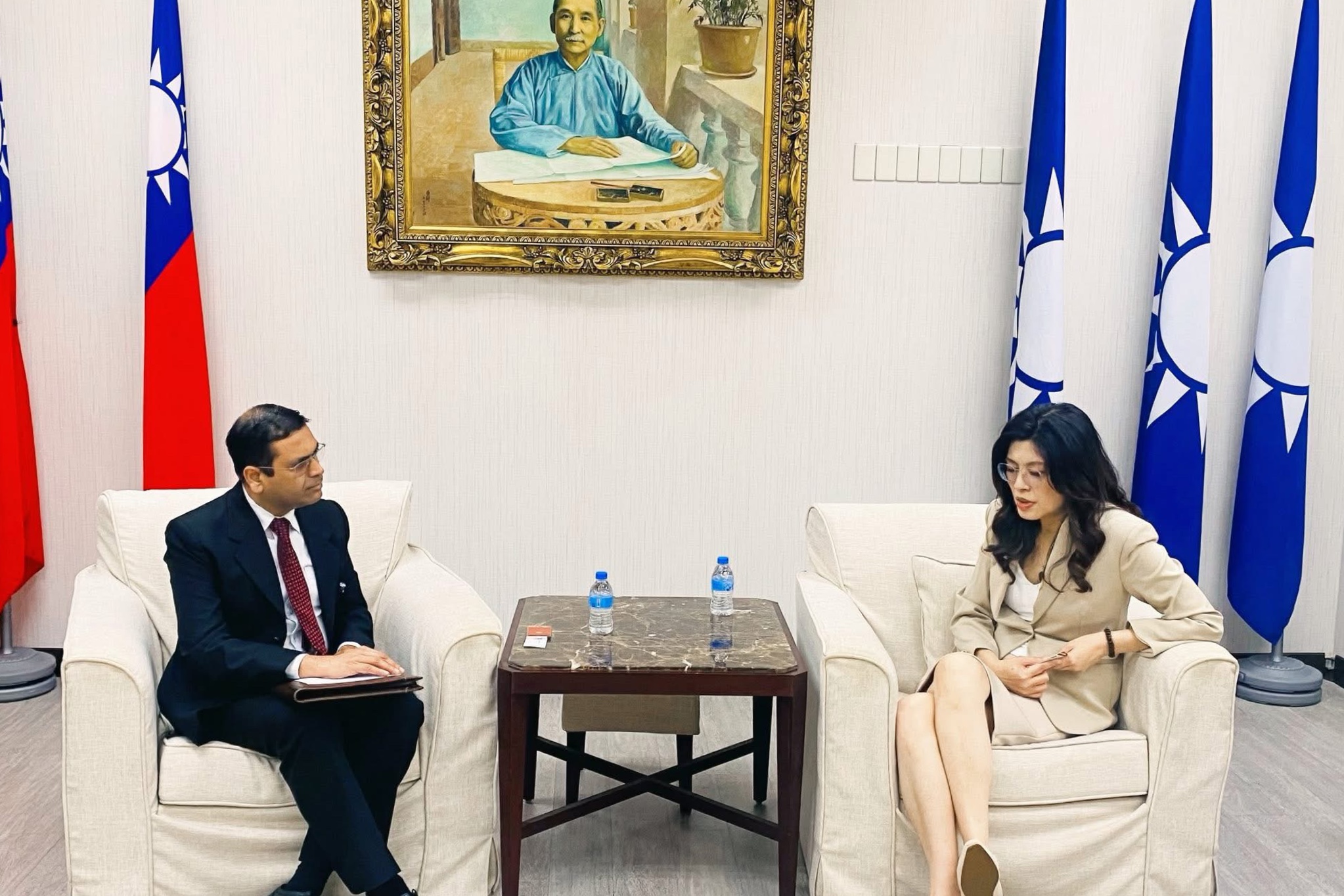 【梅花評論】國民黨美中兩路走　去取經替台灣找出路 