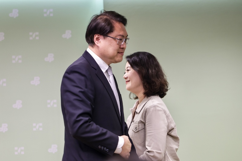 【梅花評論】執政黨政治恐攻失敗    然後呢？