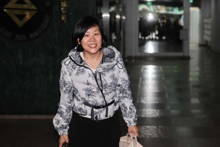 李貞秀討薪不成嗆「這點錢拿不出、瞧不起」　黃國昌嘆心裡難過：盼自重