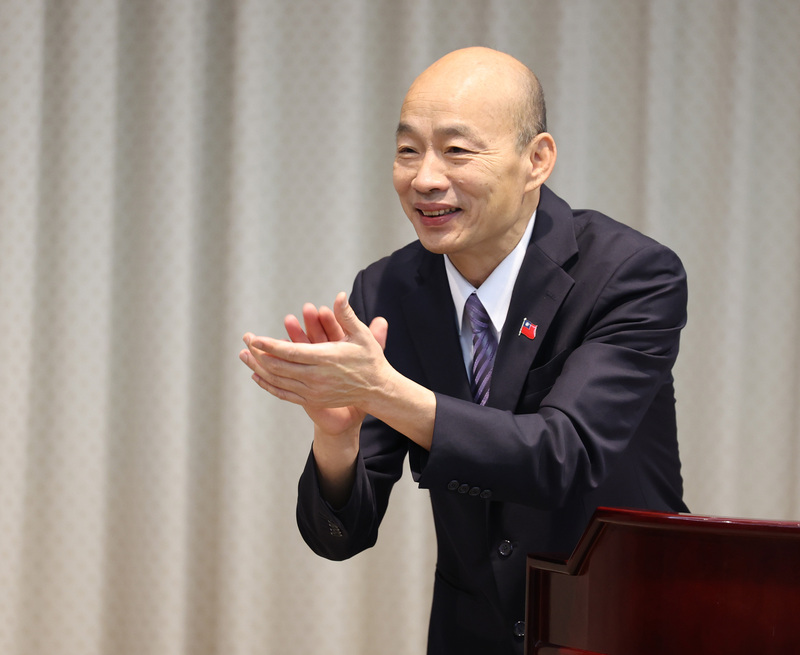 國會改革法案終三讀，立法院長韓國瑜凌晨感性發文「辛苦所有議事人員和維安警力」。圖/中央社