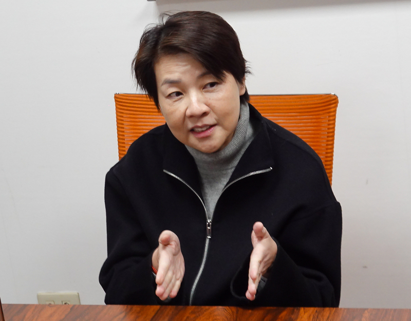 民眾黨立委黃珊珊因投錯票遭開罰五萬並暫停參加黨團會議兩個月。圖/中央社