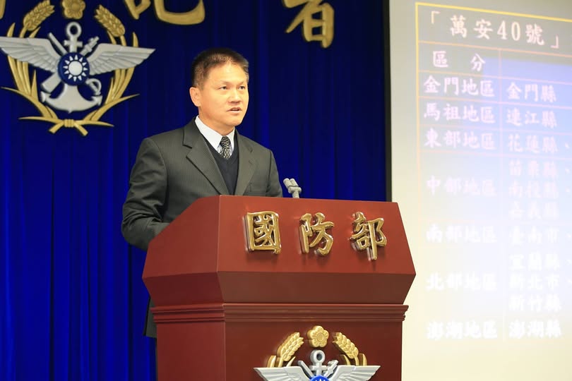 國防院繼李文忠後，另一副執行長韓岡明也已遭停職，圖為2017年時任國防部全民防衛動員室主任的韓岡明。圖／取自國防部發言臉書