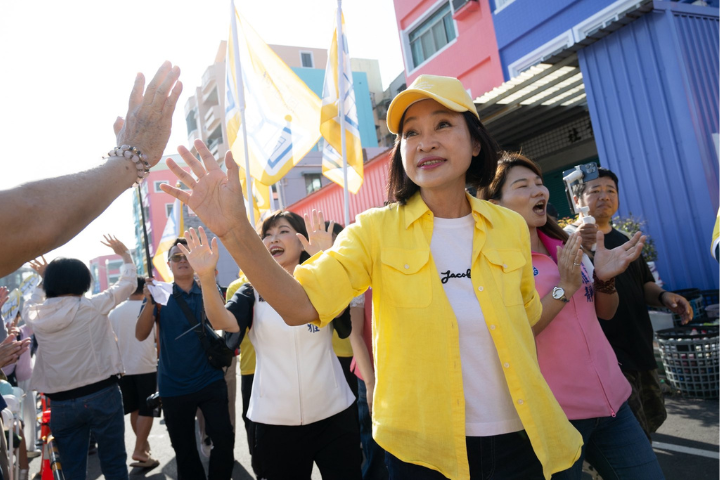 揭48粉專圍攻內幕!柯志恩開戰:西瓜不靈了 改派蓮霧吧