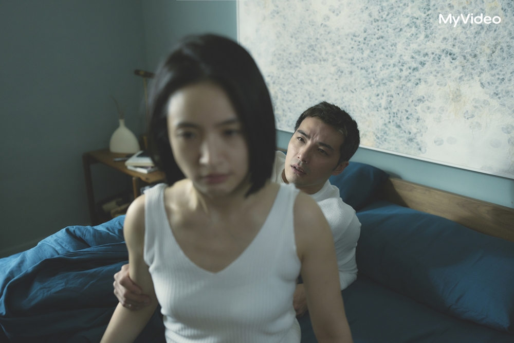 林依晨、賀軍翔在《不夠善良的我們》中，詮釋婚姻裡的諸多無奈。圖/公視、MyVideo提供
