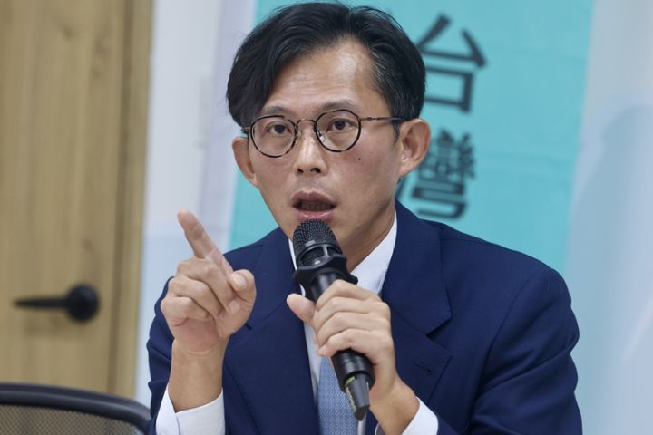蔡適應無辜稱第一波受害者　黃國昌反擊：替天道盟喬事證據清清楚楚