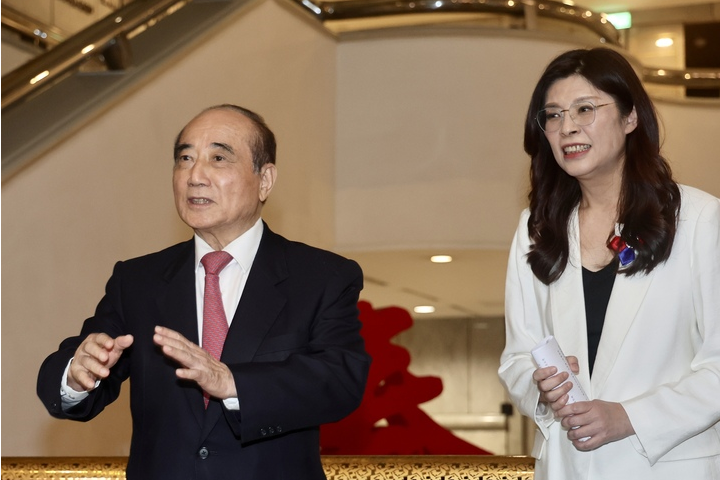 【梅花評論】給鄭麗文主席大陸行一點小意見