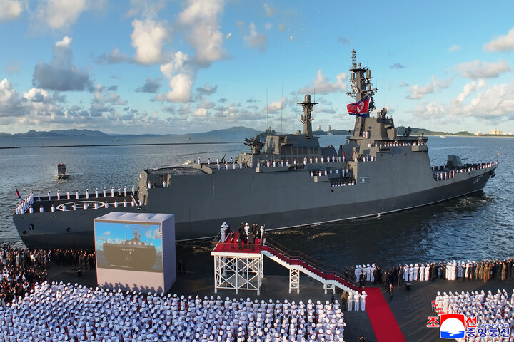 美日韓啟動「自由之刃」軍演　北韓第二艘可載核武驅逐艦同日入列