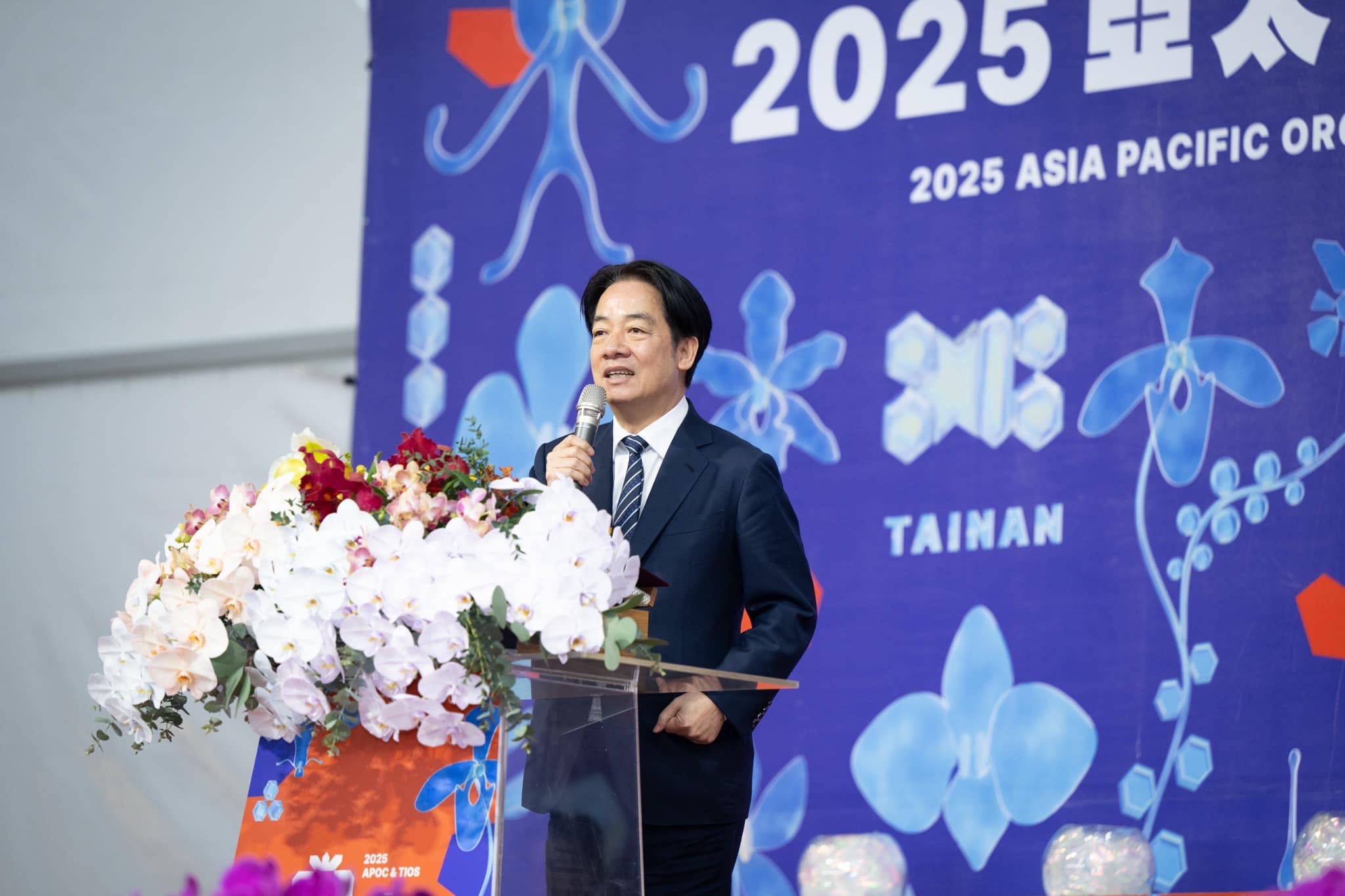 因應美國實施對等關稅，總統賴清德11日到台中與機械器具業者座談。圖/取自賴清德臉書 