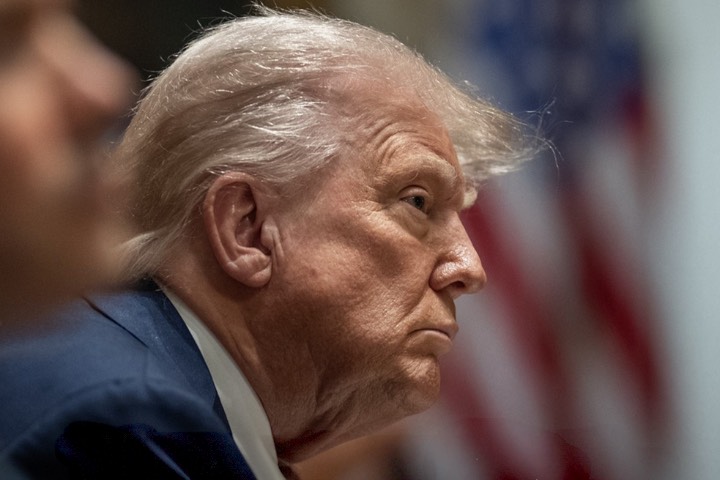 施壓德黑蘭　川普宣布：即刻起對與伊朗商業往來國家課徵25%關稅