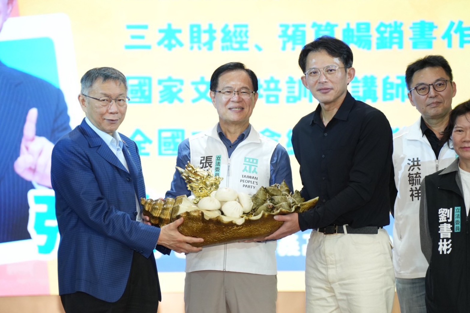 與柯文哲南下挺張啓楷　黃國昌邀王美惠辯論遭冷處理 