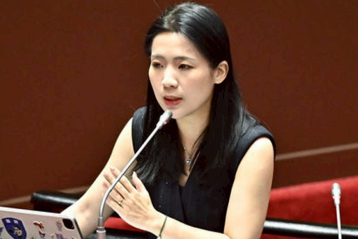 徐巧芯拋「8000億版軍購」　韓國瑜感訝異：5/6再協商