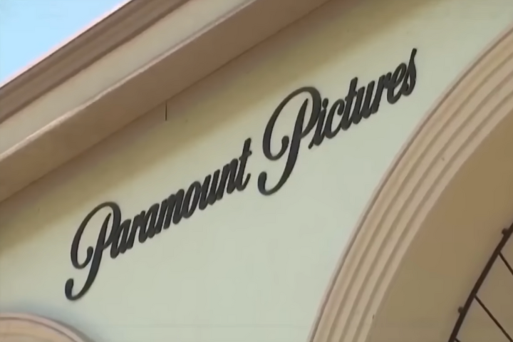 派拉蒙開出1084億美元敵意收購價攔胡　Netflix併購華納兄弟恐生變