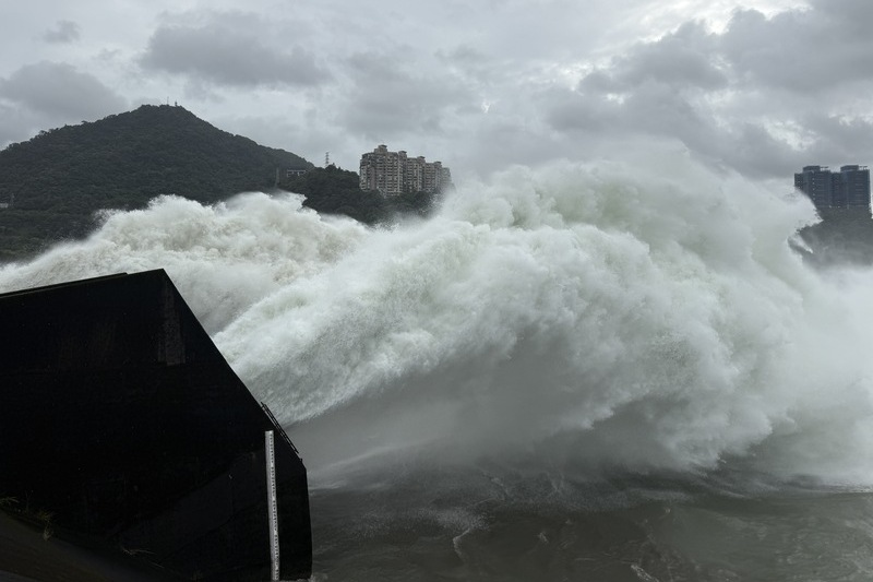 巴威逐漸通過北台灣及離島防陣風　新北桃竹苗中防超大豪雨