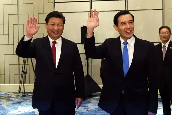 前總統馬英九4月1日再度訪問大陸，「馬習二會」有譜，成為關注焦點，圖為2015年在新加坡舉行的馬習會。圖/取自新華社