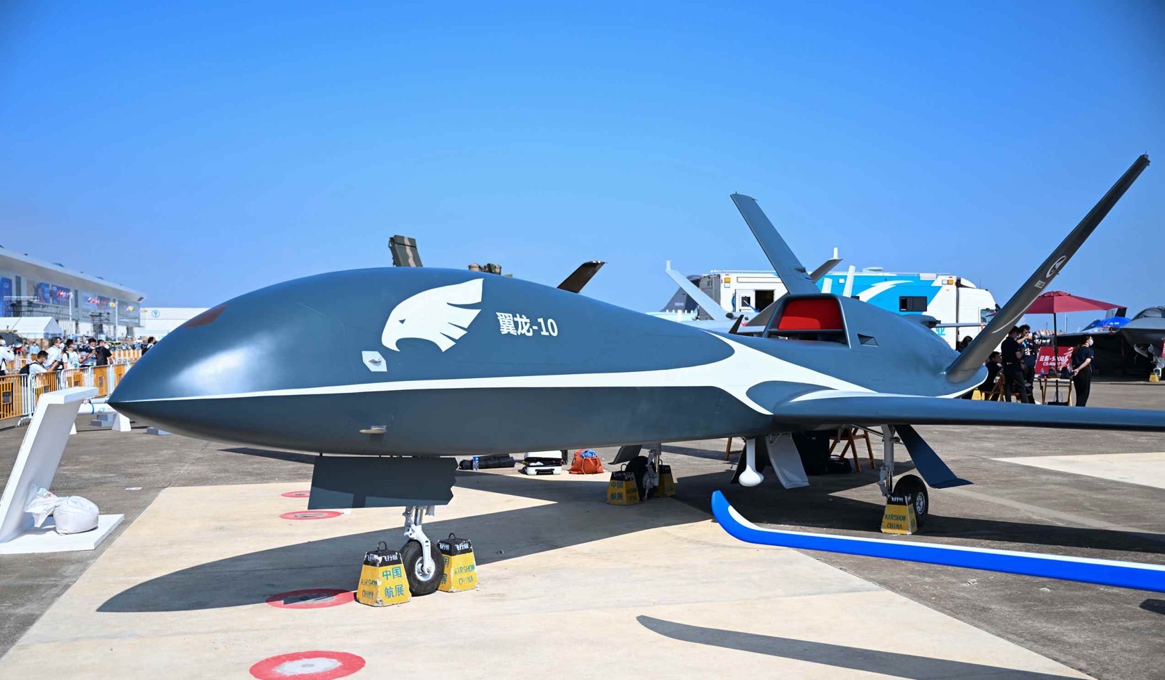 珠海航展上展出的中國製翼龍-10B無人機。圖/取自新華社 