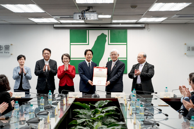 總統當選人賴清德在選後即刻宣示的「民主大同盟」說法，依照我國憲法是否妥適可行，不無疑問。圖/取自中央社
