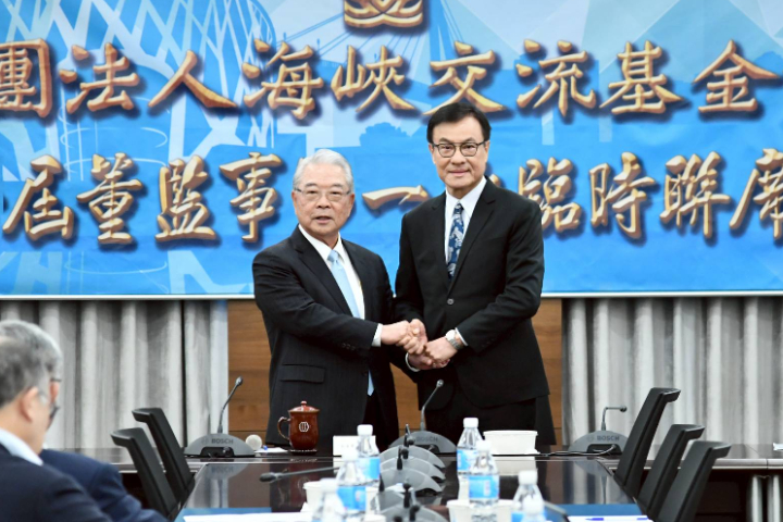 稱兩岸「沒有無法解決的問題」　蘇嘉全又將交流責任推給陸方