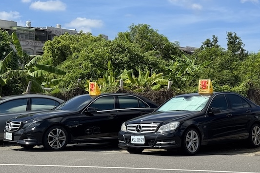 儘管政府推出買新車減免政策，但民眾並不領情，圖為高雄市梓官區的二手車情形。圖／記者林瑞益攝