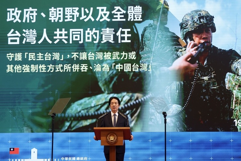 賴清德向《華郵》投書「獻上」國防預算　鄭麗文：自毀國格