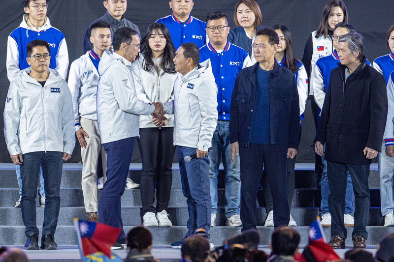 國民黨大選雖敗北，但黨內入士稱，國會成第一大黨，朱立倫功不可沒，黨主席應不致生變。圖／中央社