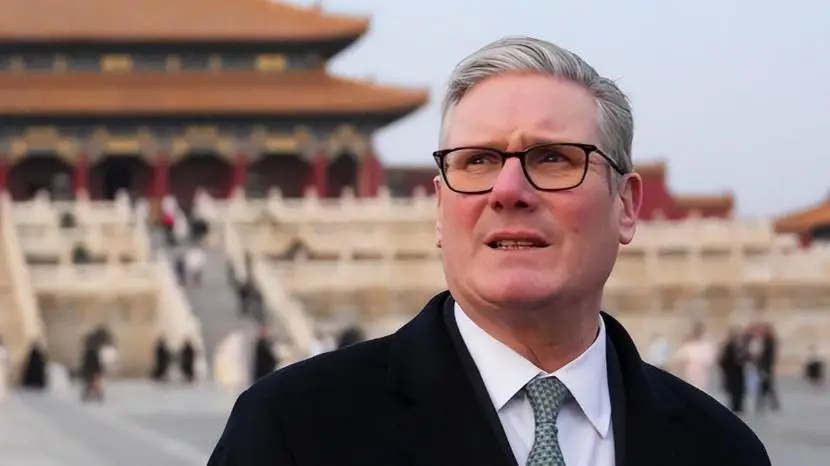 英國首相施凱爾上月底訪華四天，儘管回英後有不少反對黨對其訪華有意見，但他堅持交流是必要的。圖／取自搜狐