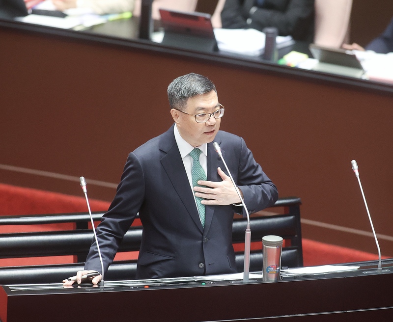 立委關心核二、核三廠是否延役等能源議題，行政院長卓榮泰7日在立法院表示，非核家園是人類應該努力追求的目標，按照現行核管法規定，沒有提出延役的可能與機會，目前也沒有修核管法的考量。圖／中央社