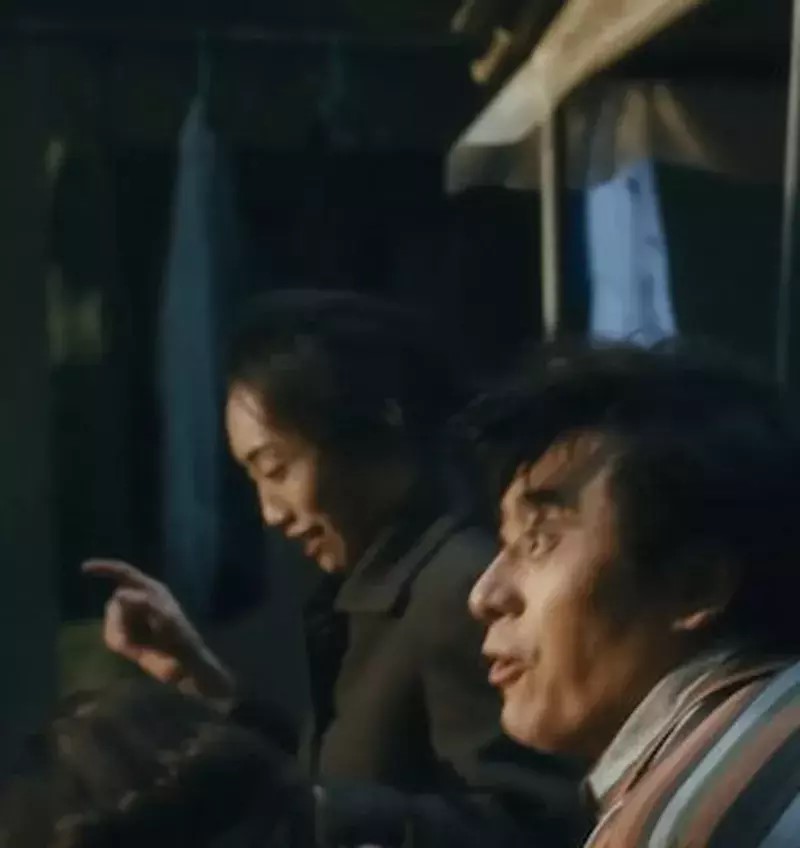 眼尖網友找出胡歌妻子黃曦寧稍縱即逝的鏡頭。圖/翻攝自繁花影集