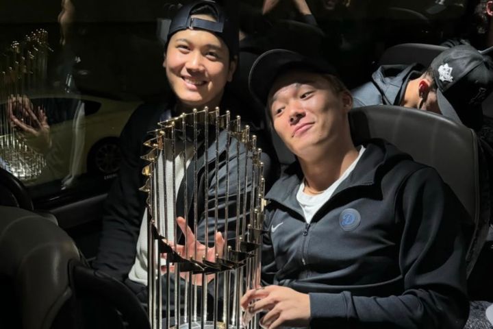 日本隊自2月14日起於宮崎市展開集訓，整體陣容以大谷翔平（左）、山本由伸為核心。圖/取自山本由伸IG