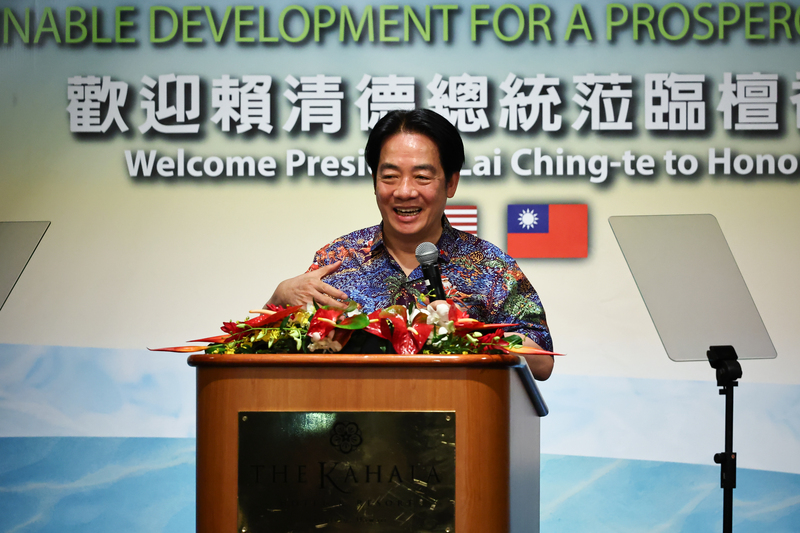 賴政府下令軍中刪除中國現代史課程。圖為總統賴清德（圖）出訪太平洋3友邦，過境夏威夷，於當地時間11月30日晚間出席僑宴。圖／中央社