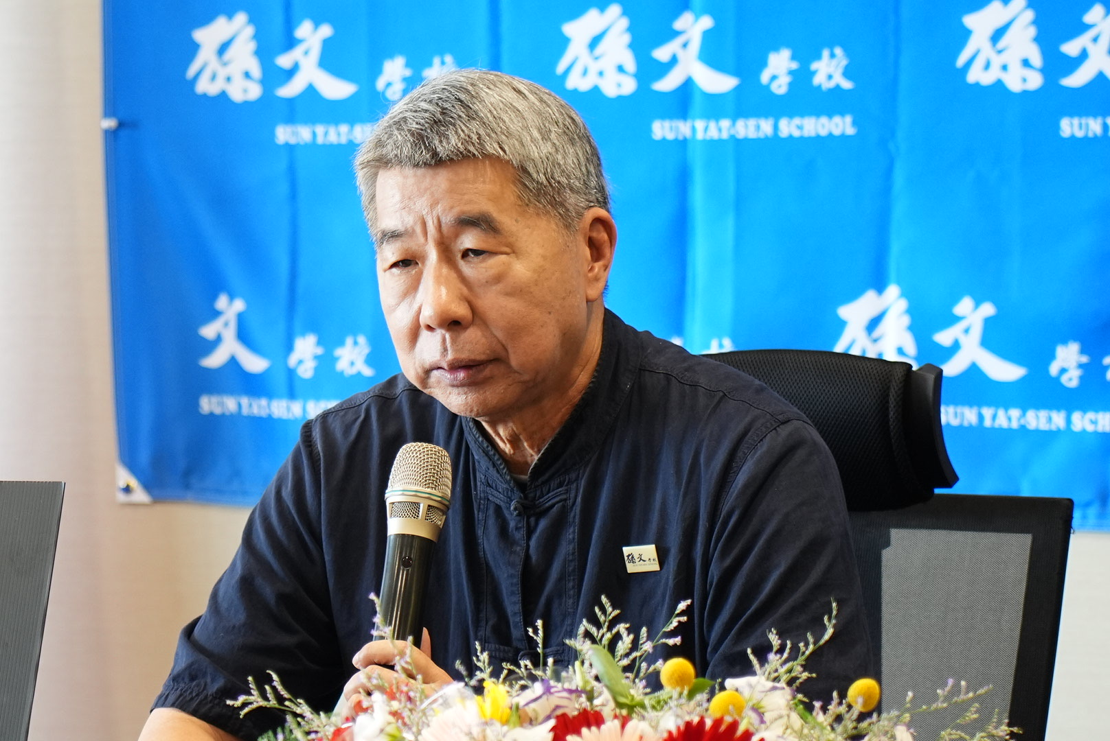 「我寫了三十本書 哪一點是紅統？」張亞中參選訴求得民心 不靠派系起死回生